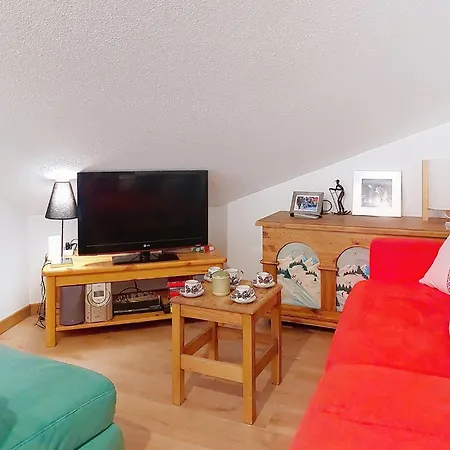 Apartment Pierres Blanches F Et H-20